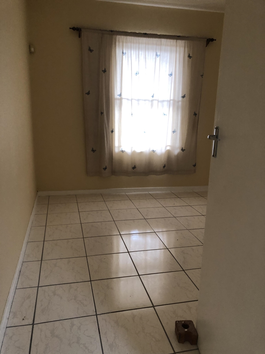 To Let 2 Bedroom Property for Rent in Observatory Western Cape